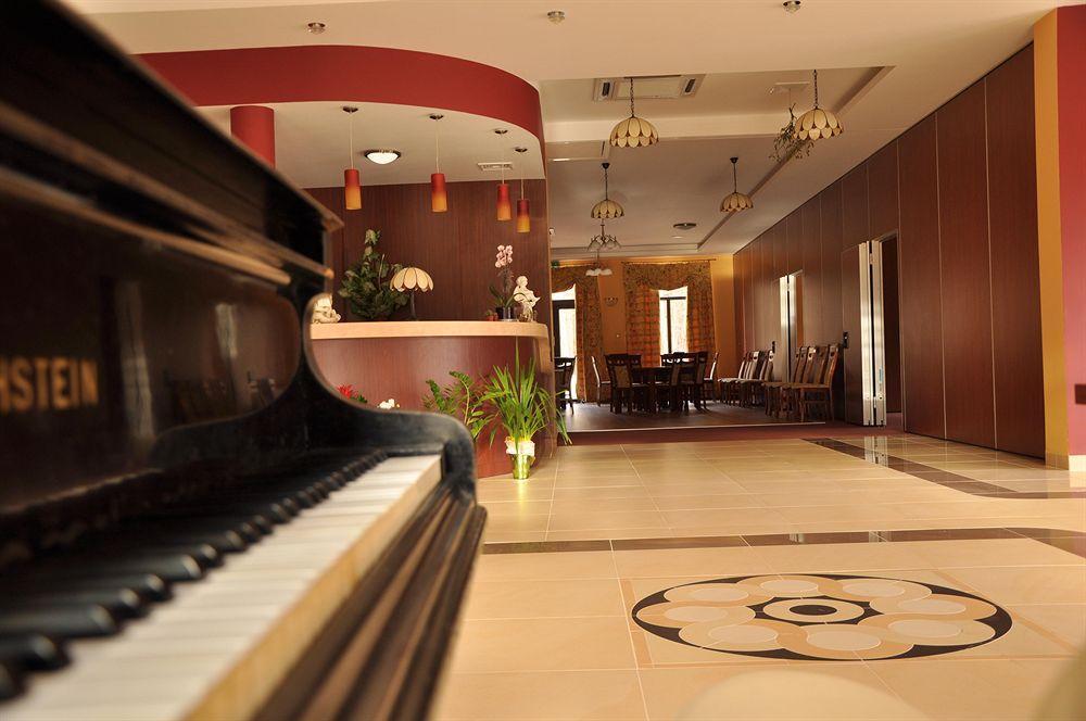 Welski Health & Happiness Center Hotel
